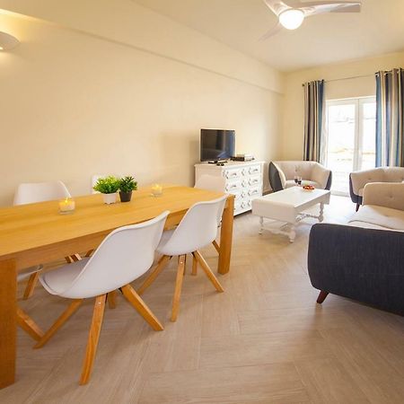 C10 - Lagos Center Apartment Exterior photo