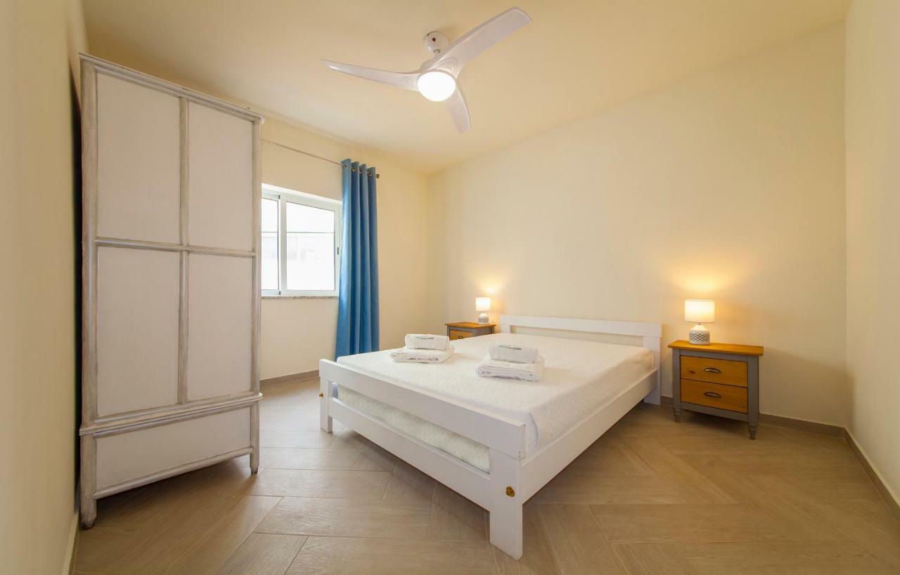 C10 - Lagos Center Apartment Exterior photo