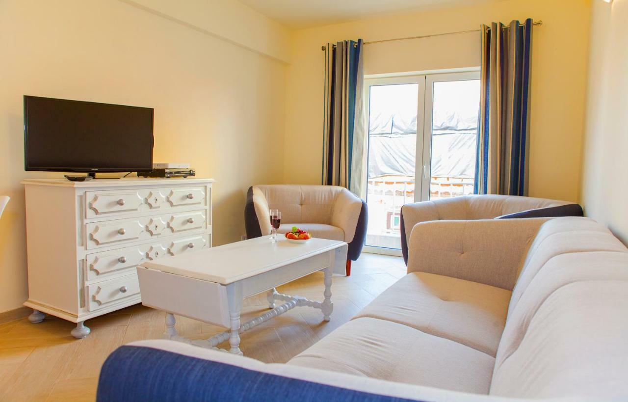 C10 - Lagos Center Apartment Exterior photo